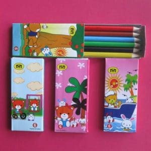 mini boîte de crayons de couleur